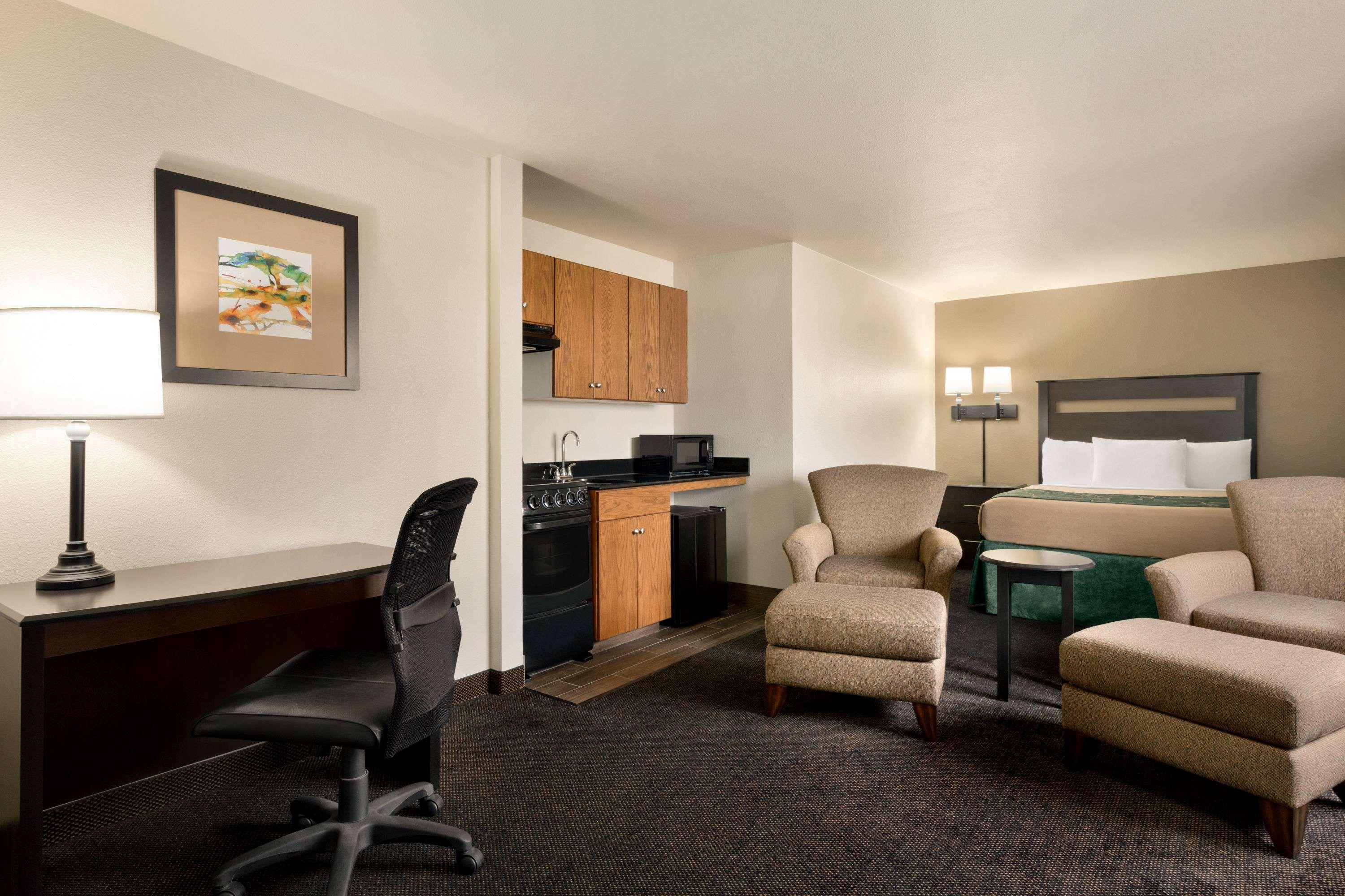 Baymont By Wyndham Glendive Hotel Eksteriør billede
