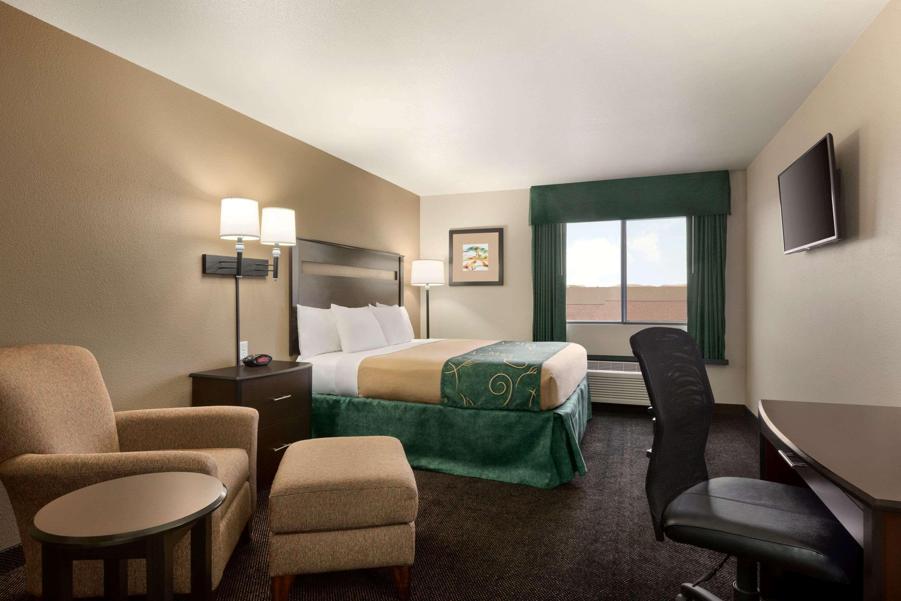 Baymont By Wyndham Glendive Hotel Eksteriør billede